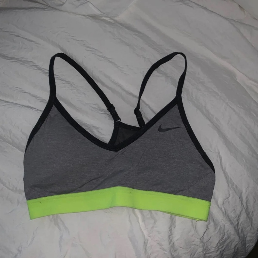 nike sports bra